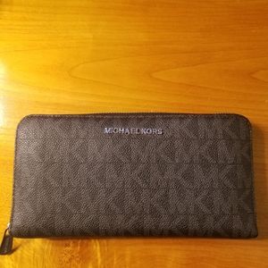 Michael Kors Large Womens Wallet